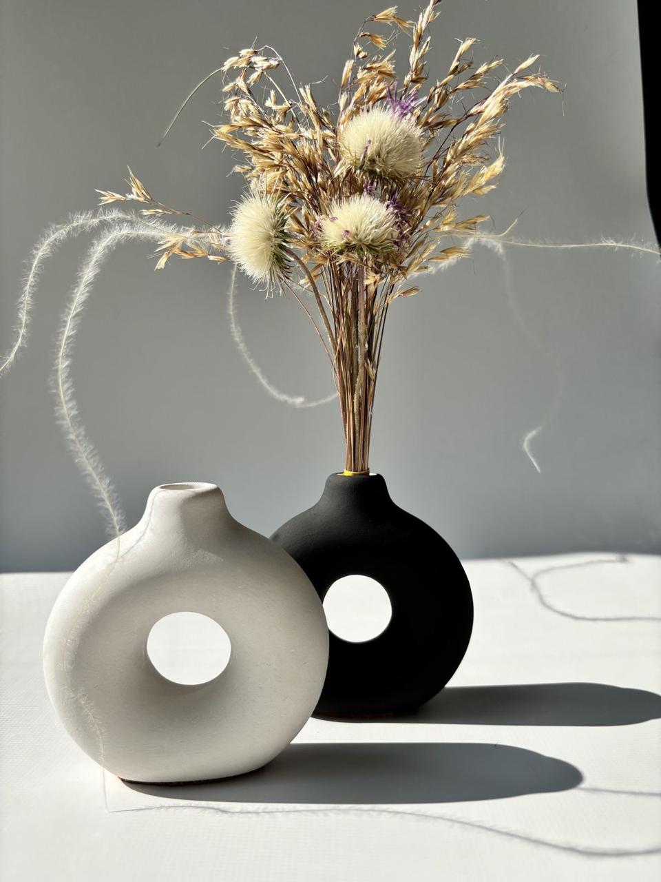 Ovalo Modern Donut Ceramic Vases